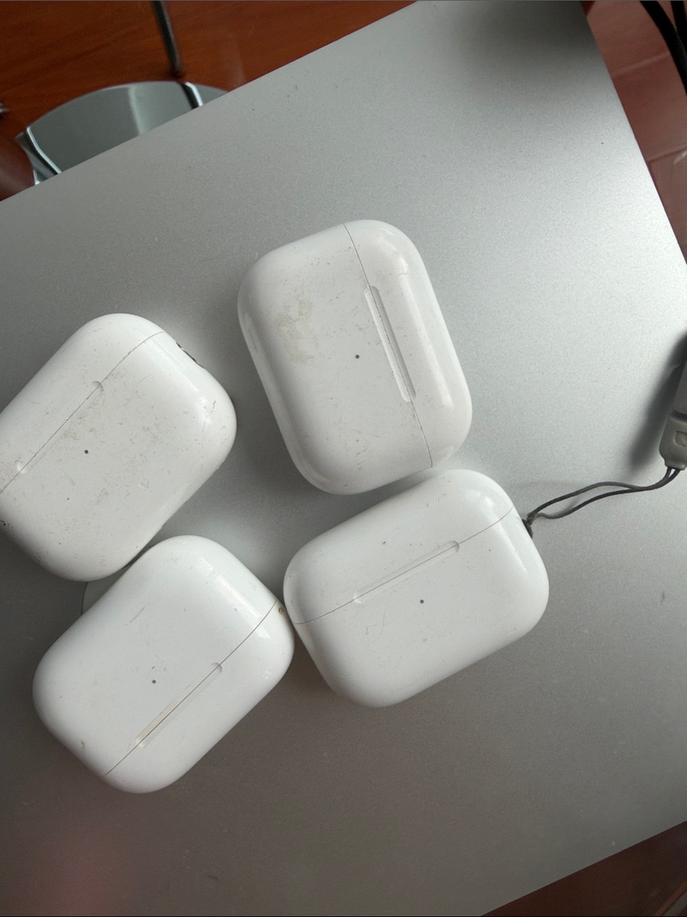 Apple White Earbuds Charging Case no pods only charging case